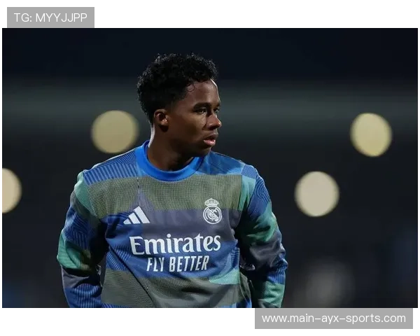 恩德里克推进反击提速，里昂瞬间打穿防线，恩里克为什么反皇马