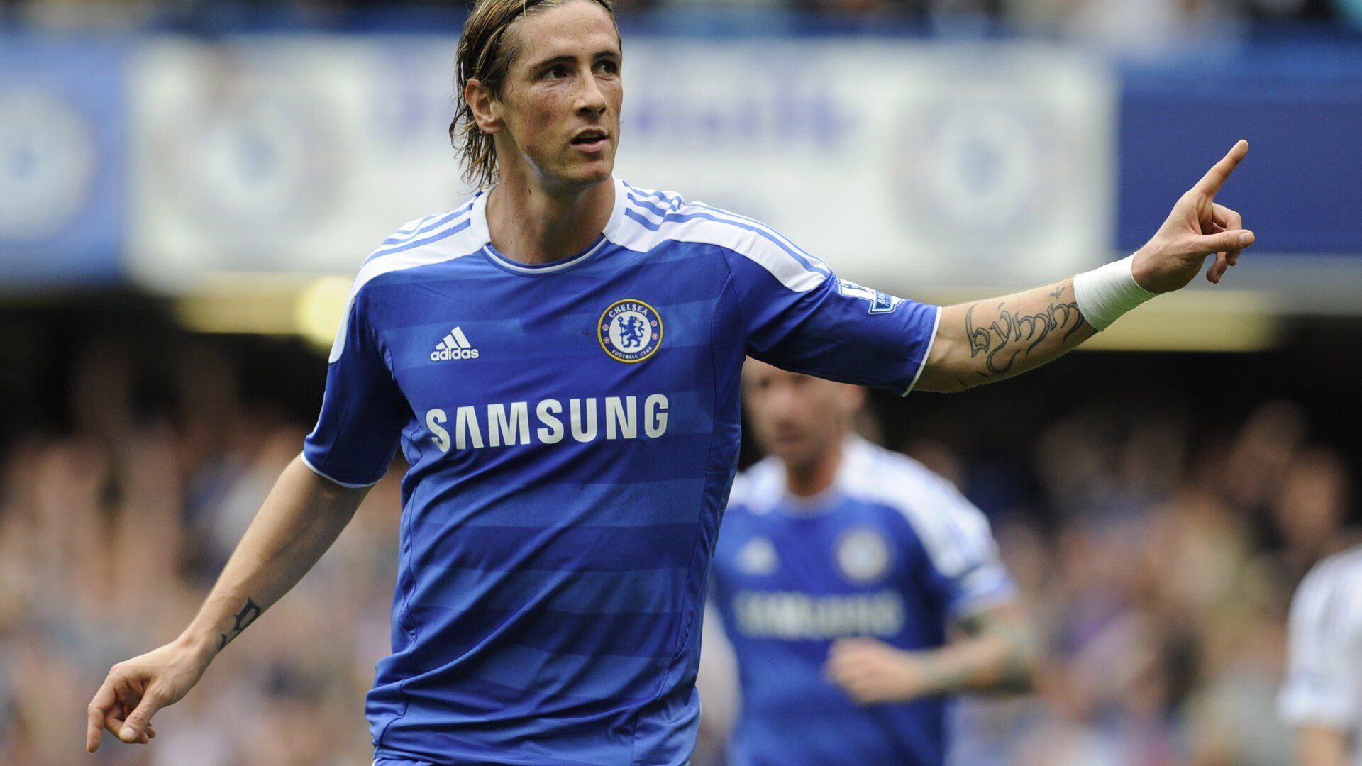 体坛记忆|福冈世锦赛蝶泳决赛,张雨霏最后5米不换气狂冲,逆袭夺金